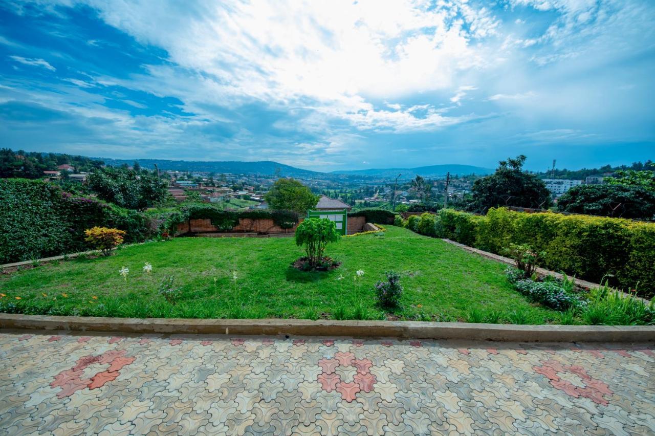 Nazareth Guest House 키갈리 외부 사진