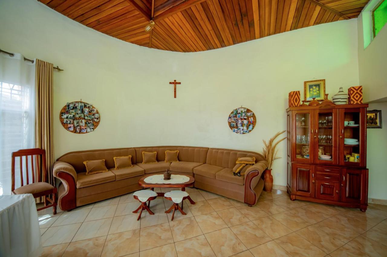 Nazareth Guest House 키갈리 외부 사진